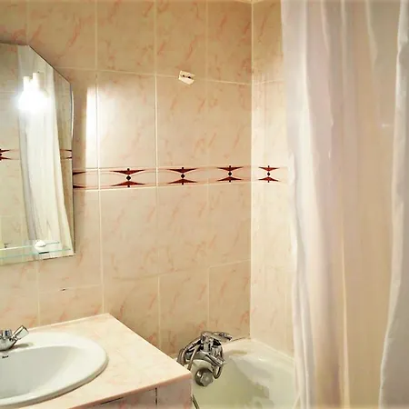 Duplex 6 Pers, 100m Plage, Terrasse Ensoleillee, Parking Prive, Proche Commerces - Fr-1-251-564