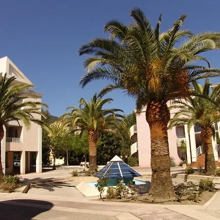 Апартаменти Duplex 6 Pers, 100m Plage, Terrasse Ensoleillee, Parking Prive, Proche Commerces - Fr-1-251-564