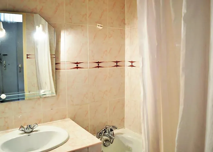 Duplex 6 Pers, 100m Plage, Terrasse Ensoleillee, Parking Prive, Proche Commerces - Fr-1-251-564