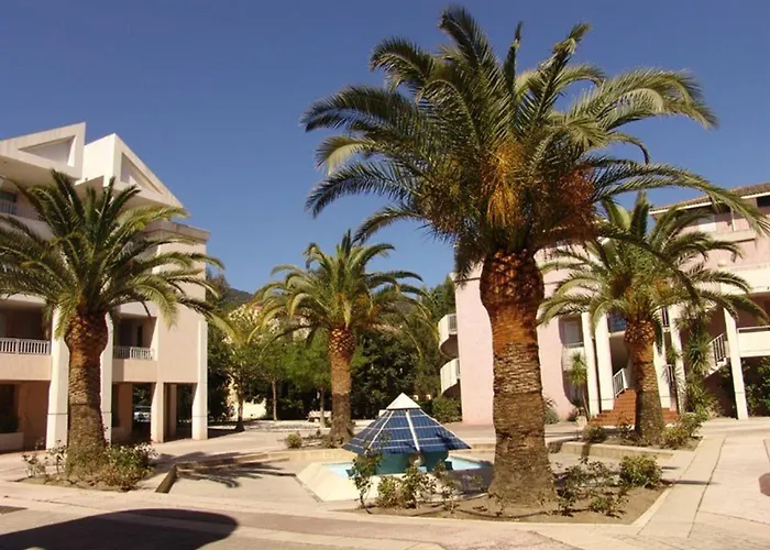 Apartment Duplex 6 Pers, 100m Plage, Terrasse Ensoleillee, Parking Prive, Proche Commerces - Fr-1-251-564